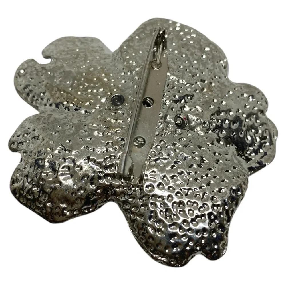 Vintage Enamel Flower Brooch​ - Picture 4 of 7
